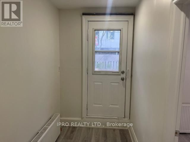 Apt 1 - 442 QUEEN STREET WEST Image 12