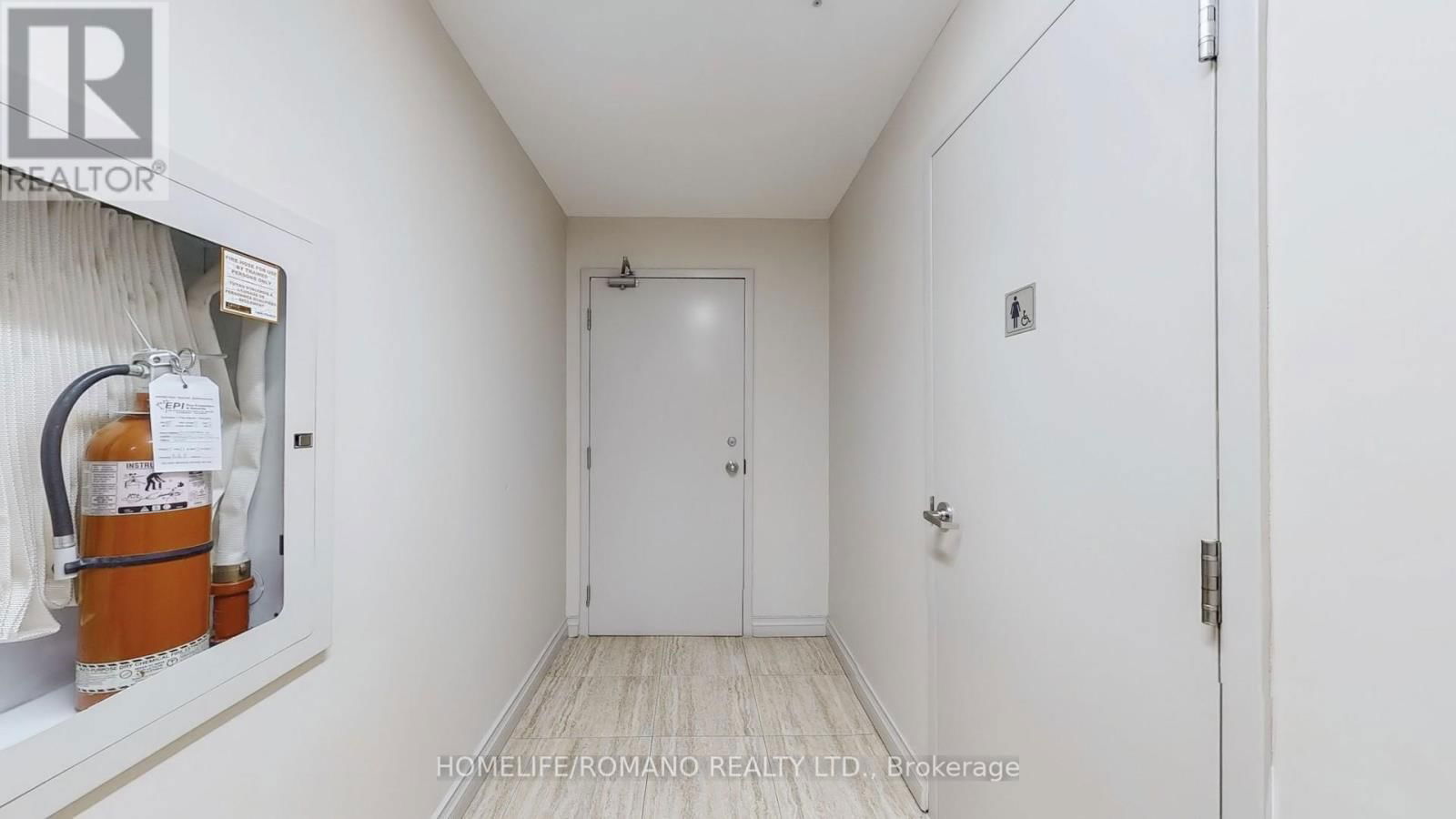 C3 - 800 SHEPPARD AVENUE WEST Image 25