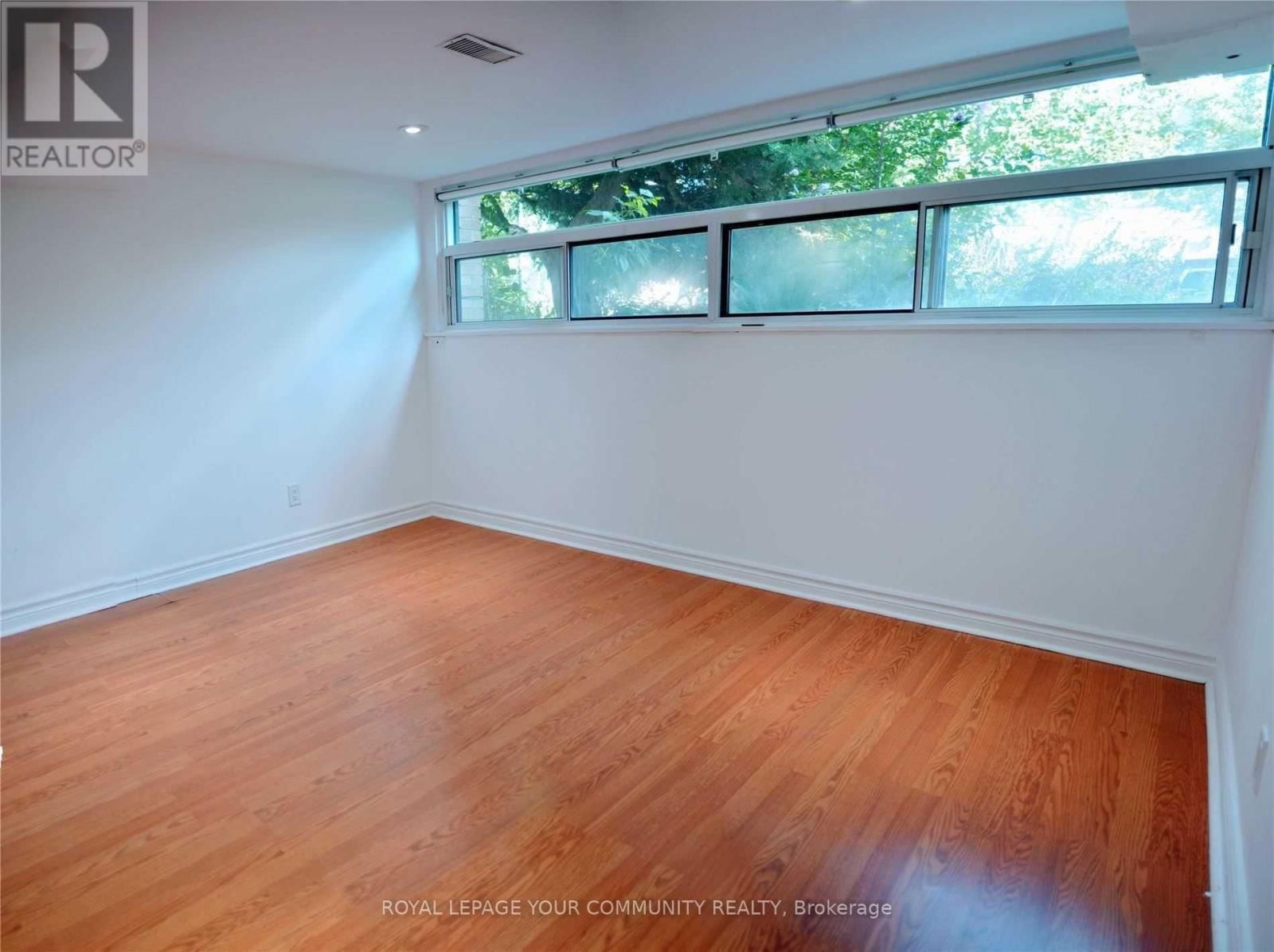 106 CONNAUGHT AVENUE Image 3