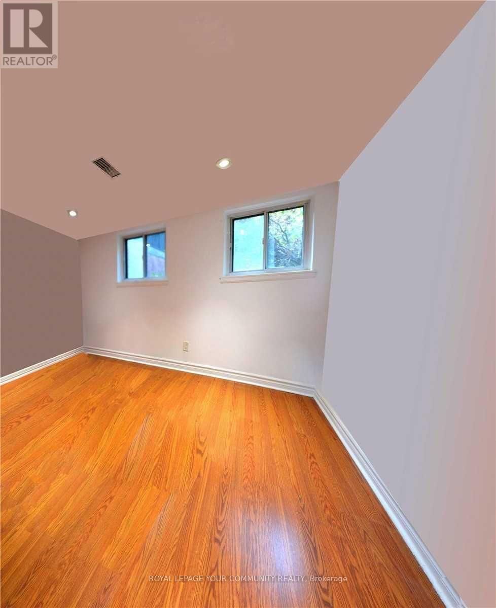 106 CONNAUGHT AVENUE Image 4