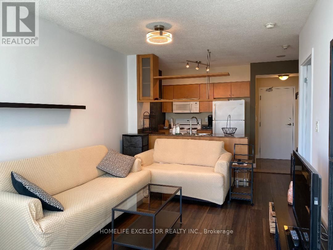 1708 - 5 MARINER TERRACE Image 7