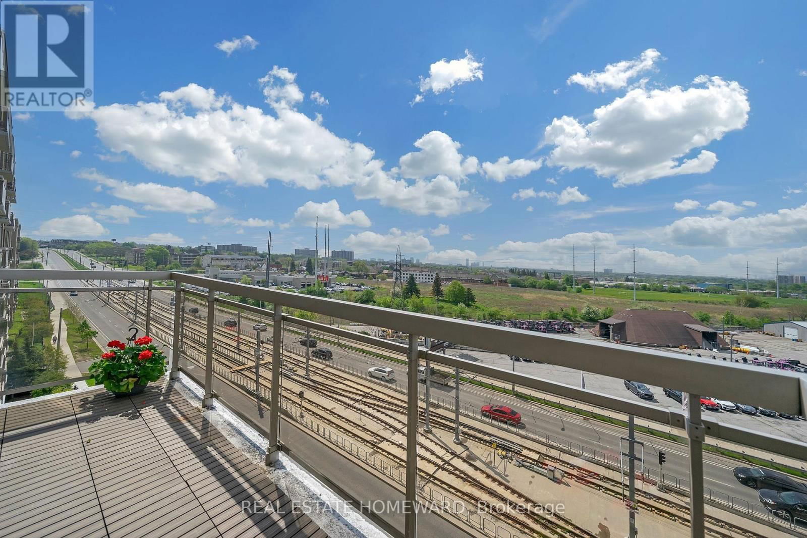 812 - 1720 EGLINTON AVENUE EAST Image 30