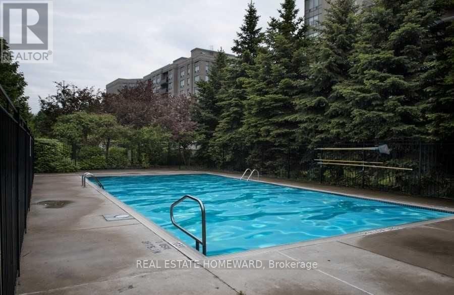 812 - 1720 EGLINTON AVENUE EAST Image 34