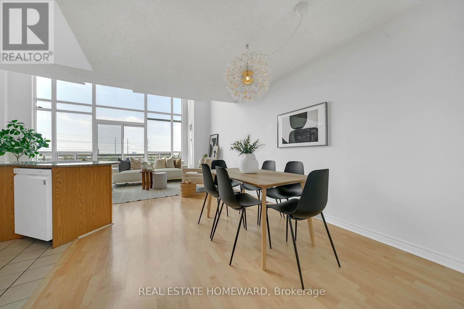 812 - 1720 EGLINTON AVENUE EAST Image 7