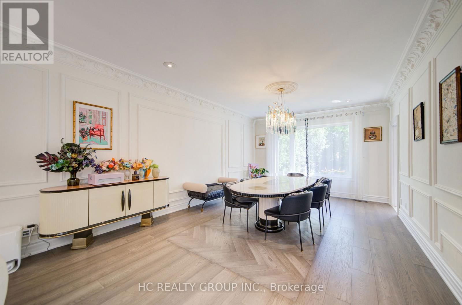 156 BURBANK DRIVE Image 10