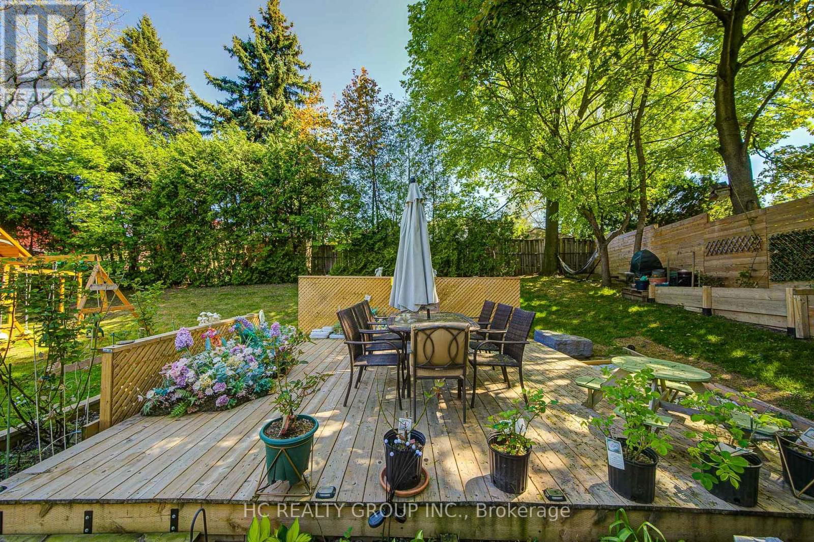 156 BURBANK DRIVE Image 27