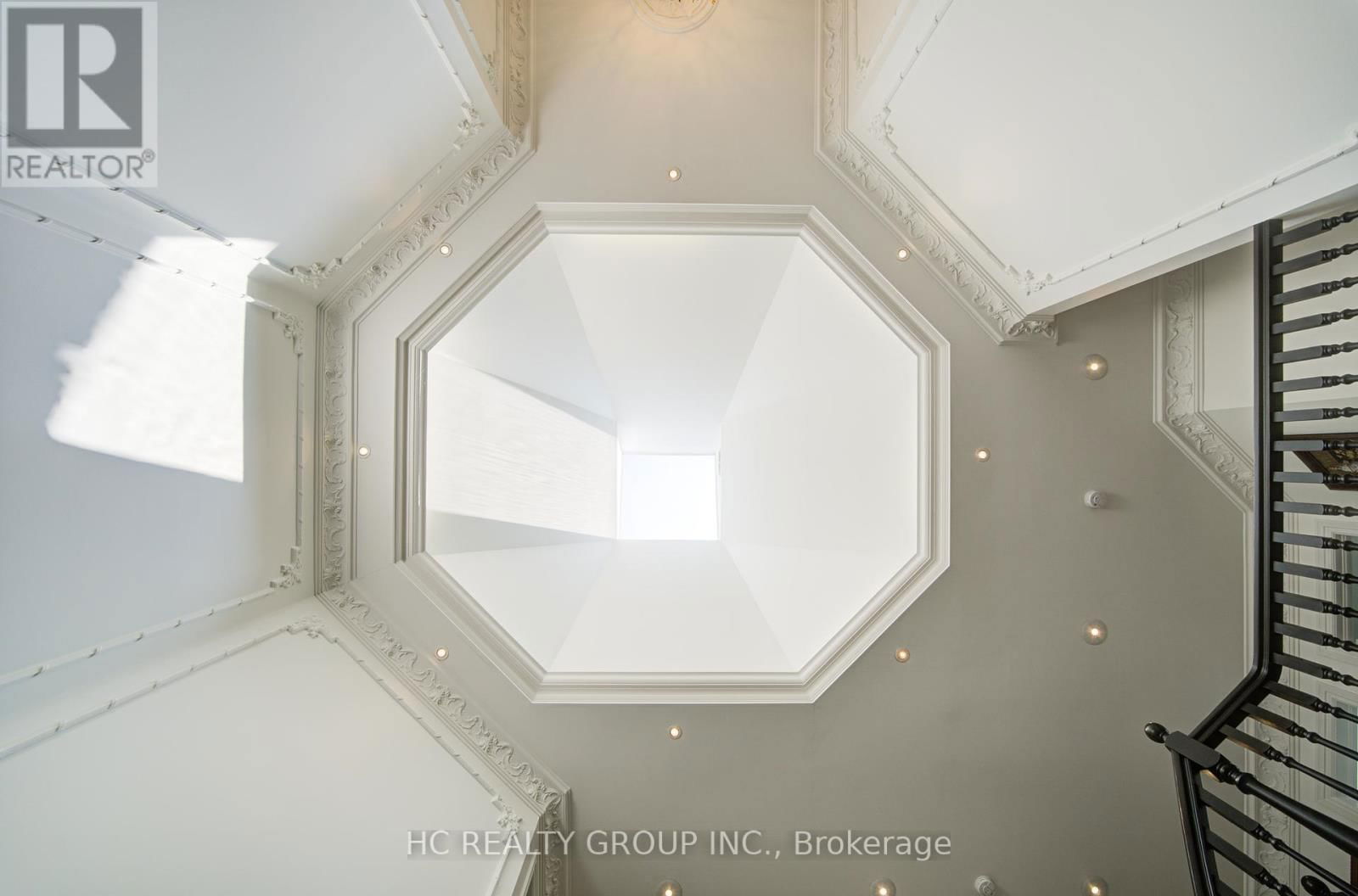 156 BURBANK DRIVE Image 8