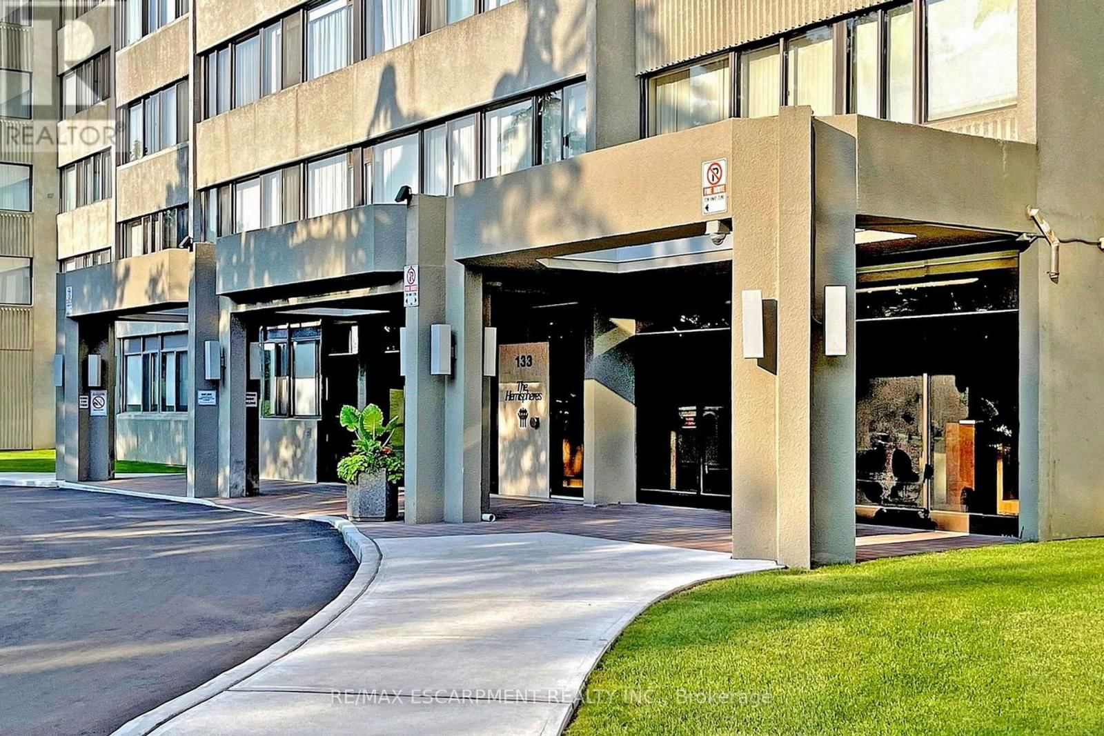 605 - 133 TORRESDALE AVENUE Image 1