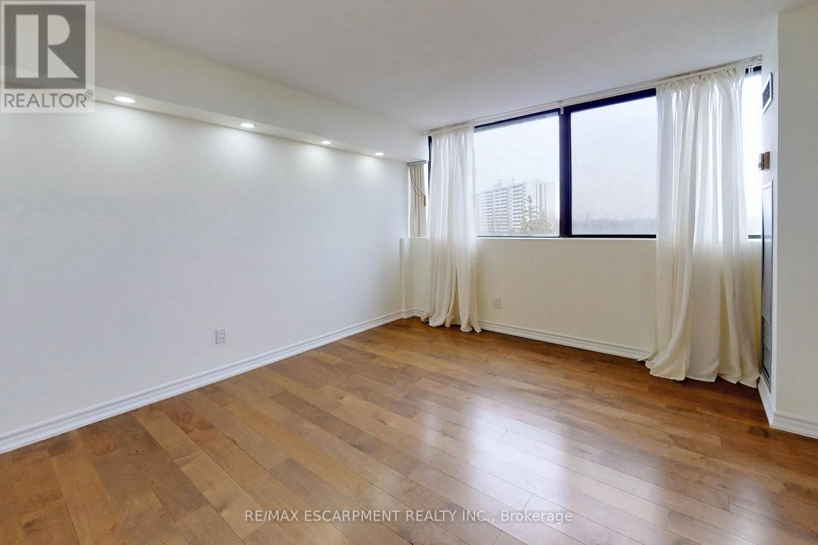 605 - 133 TORRESDALE AVENUE Image 22