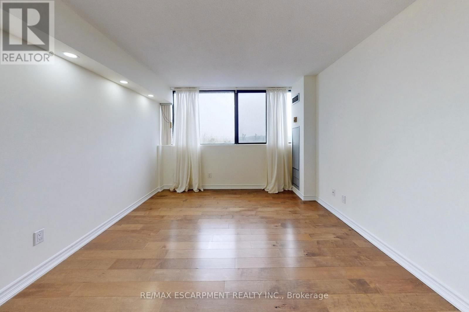 605 - 133 TORRESDALE AVENUE Image 23