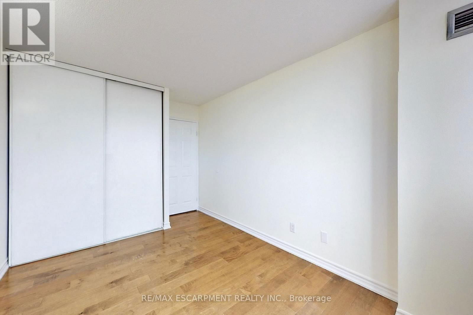 605 - 133 TORRESDALE AVENUE Image 27
