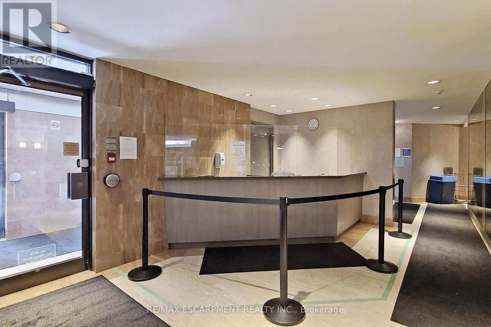 605 - 133 TORRESDALE AVENUE Image 3