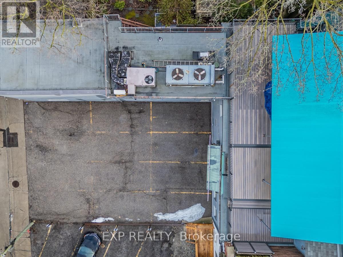 188 AVENUE ROAD Image 14