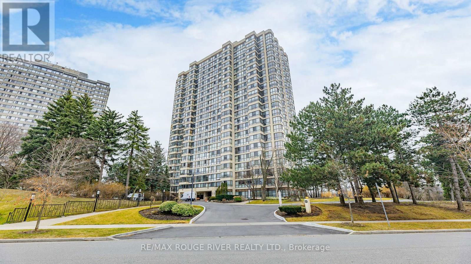 901 - 131 TORRESDALE AVENUE Image 1
