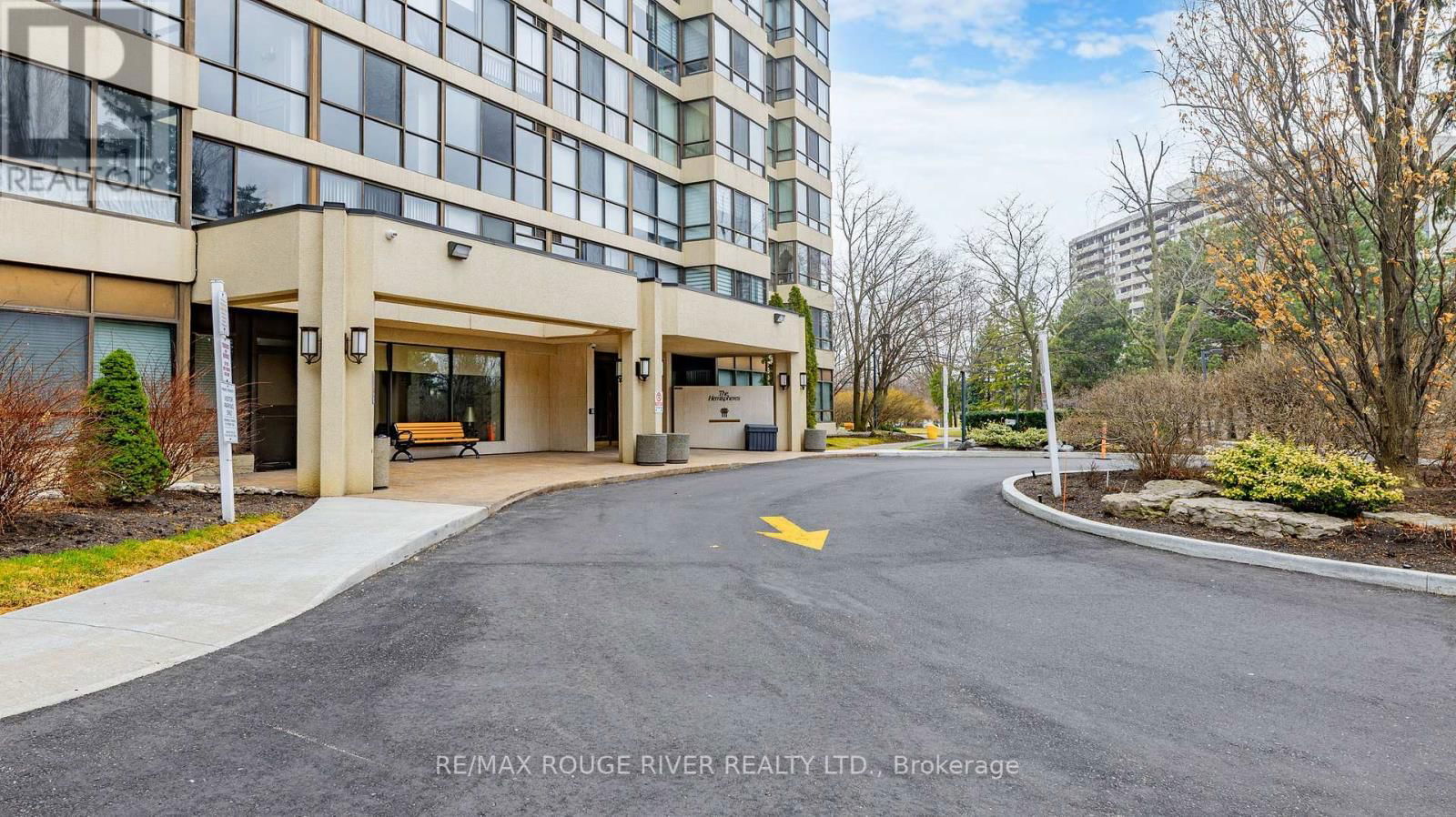 901 - 131 TORRESDALE AVENUE Image 3