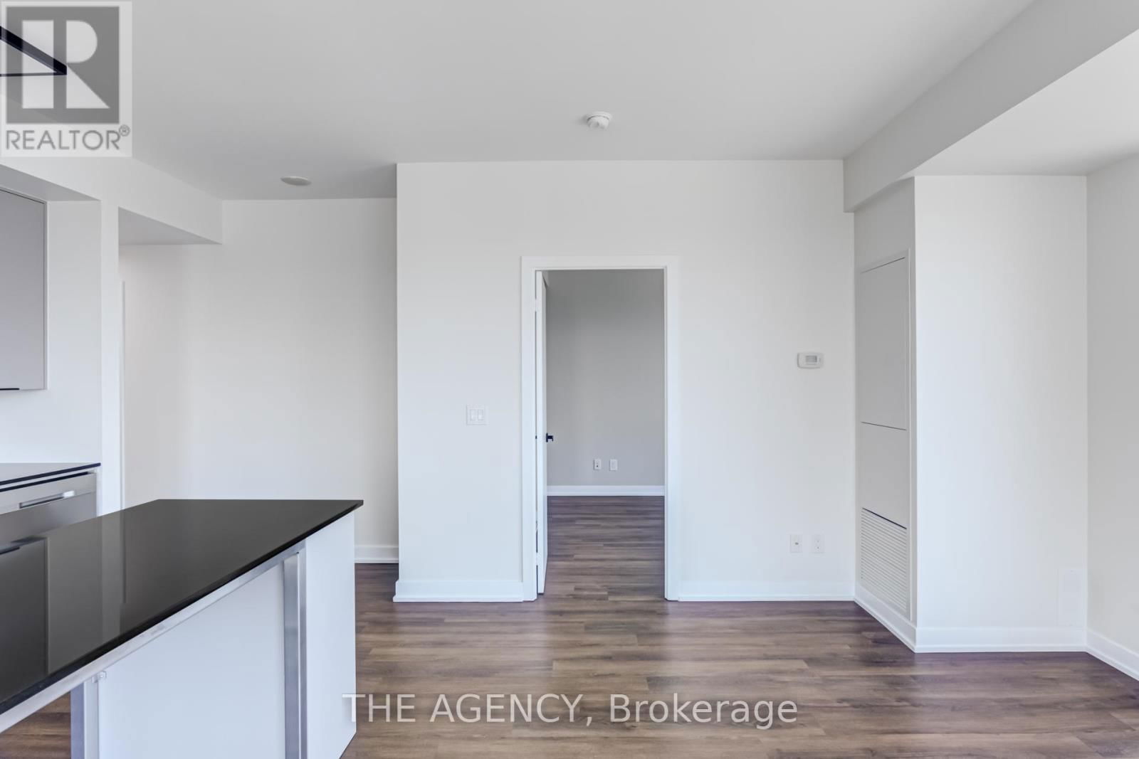 2009 - 225 SACKVILLE STREET Image 10