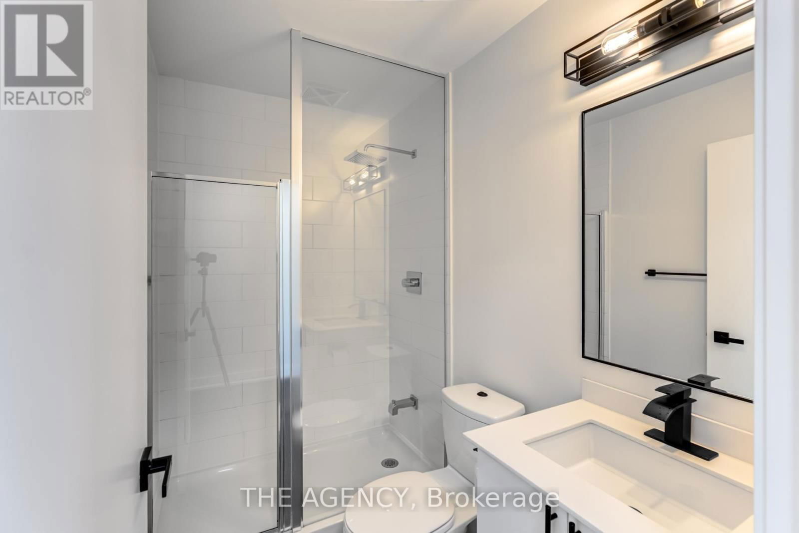 2009 - 225 SACKVILLE STREET Image 22