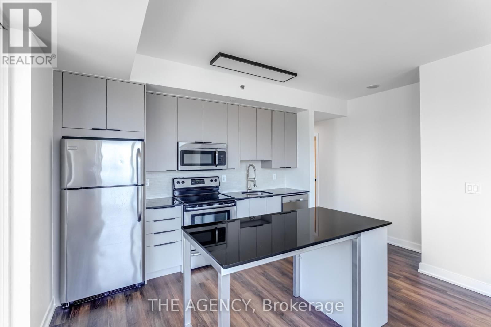 2009 - 225 SACKVILLE STREET Image 6
