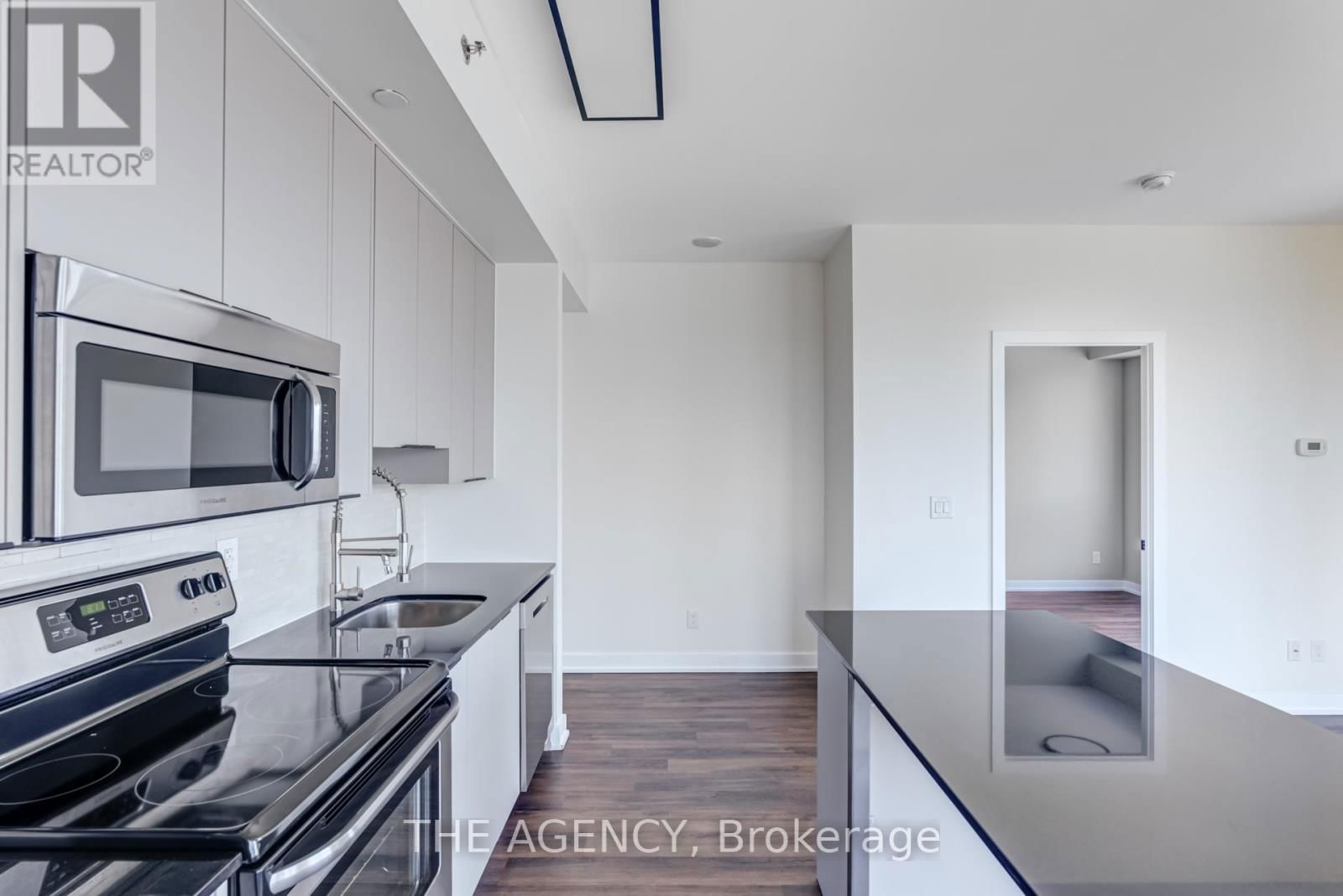 2009 - 225 SACKVILLE STREET Image 8