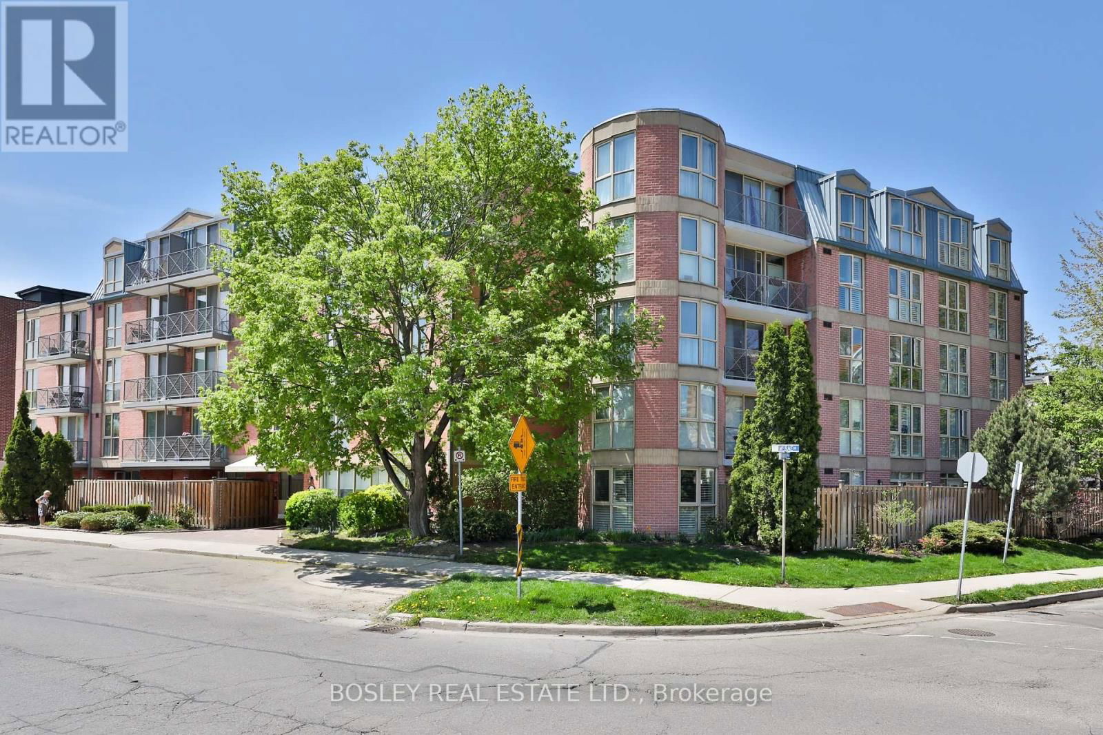 402 - 356 MCRAE DRIVE Image 2