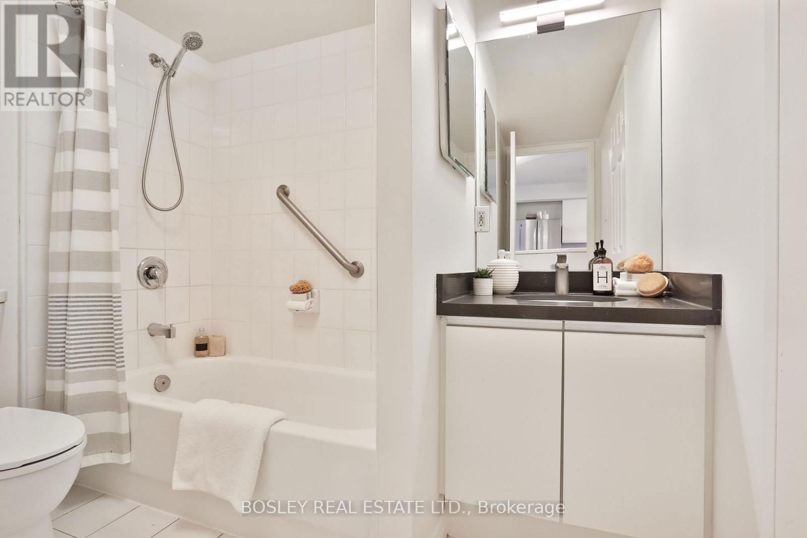 402 - 356 MCRAE DRIVE Image 36