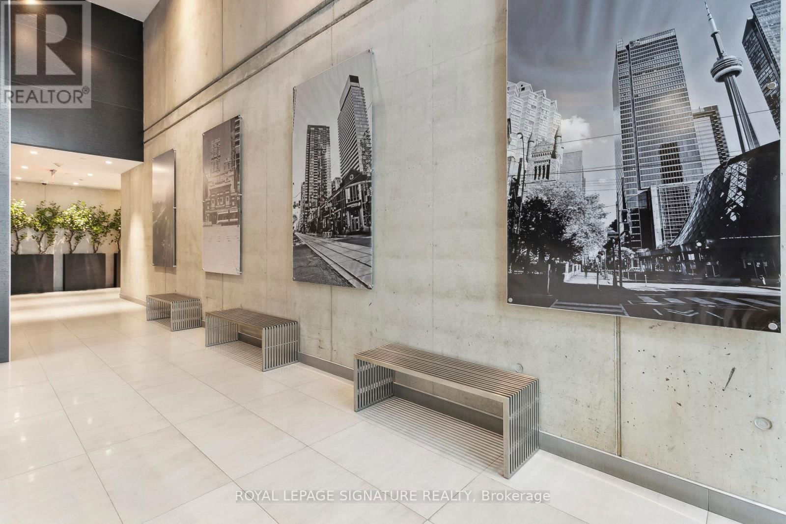 2803 - 11 CHARLOTTE STREET Image 22