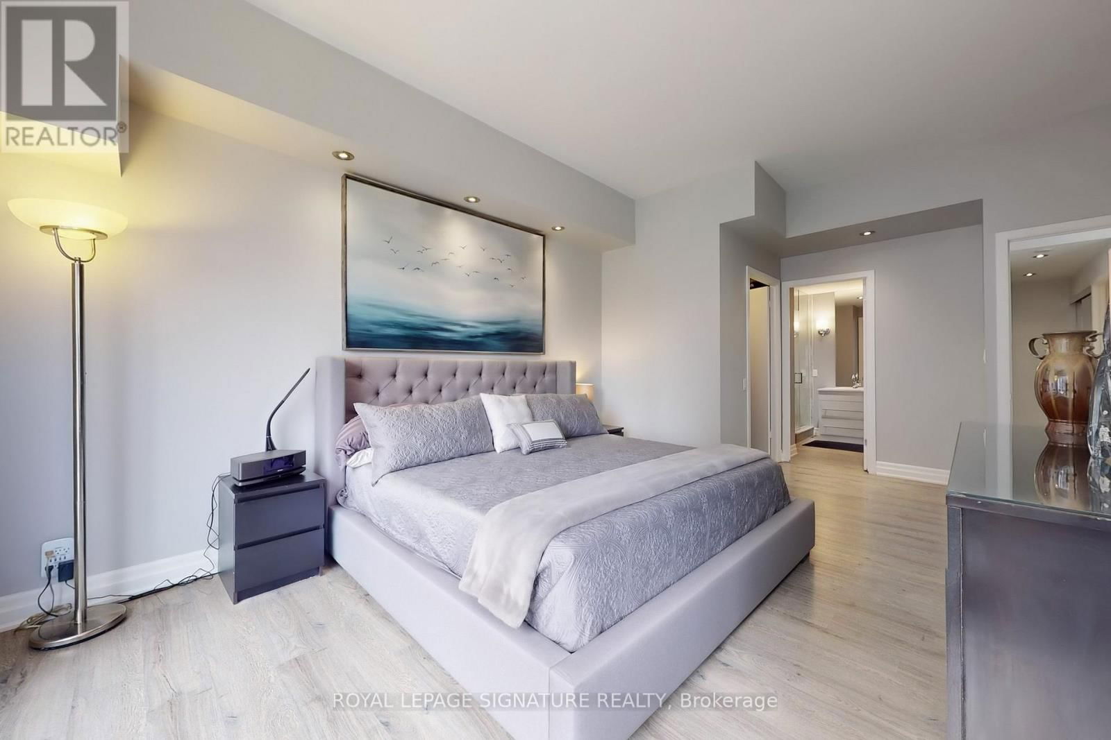 102E Upper - 500 QUEENS QUAY WEST Image 11