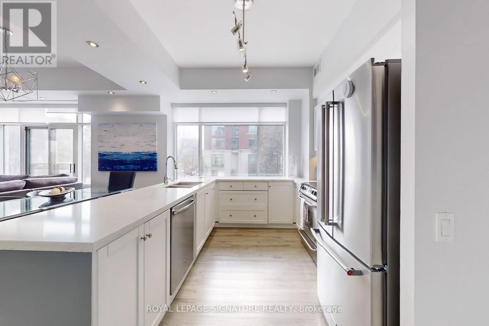102E Upper - 500 QUEENS QUAY WEST Image 2