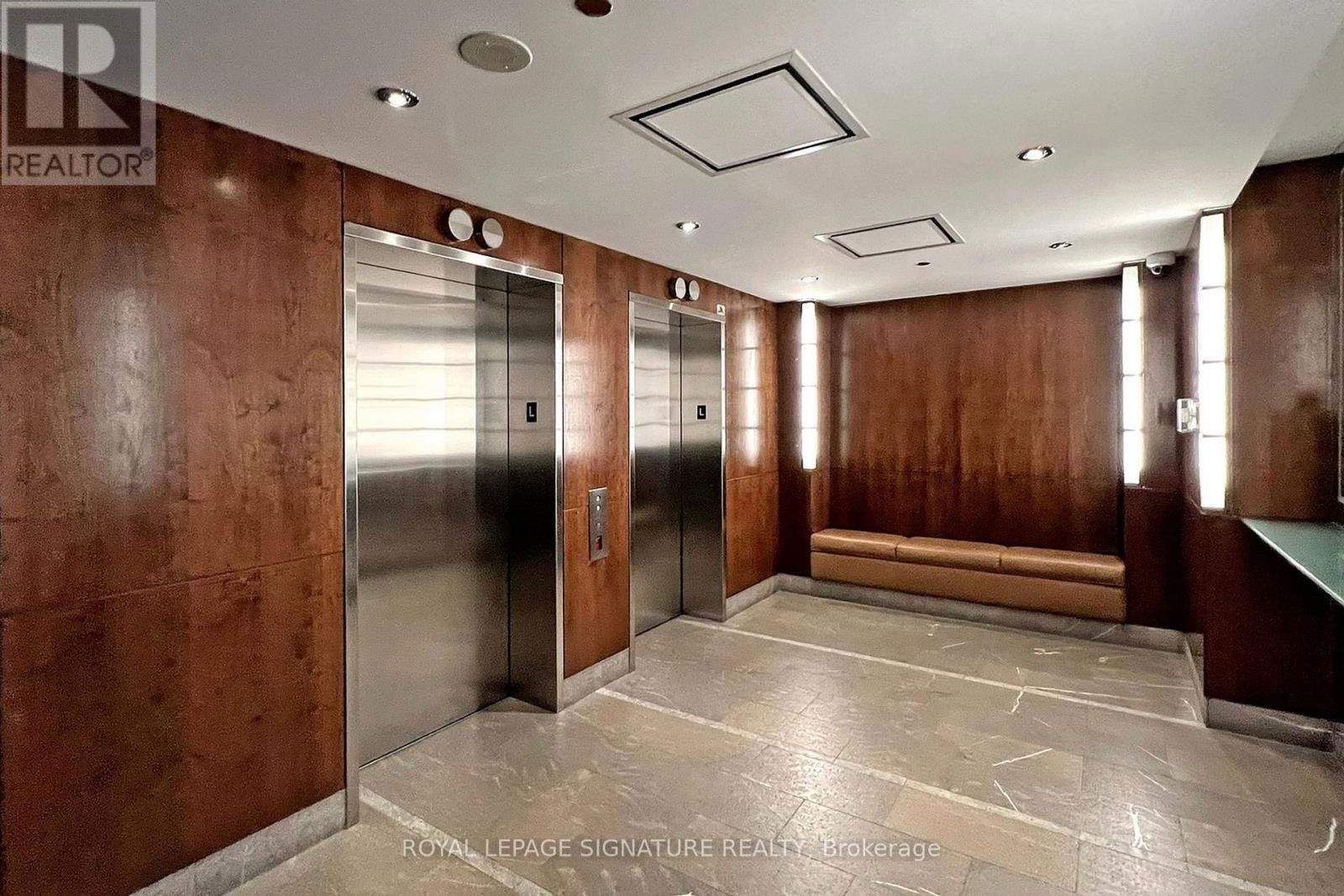 102E Upper - 500 QUEENS QUAY WEST Image 30