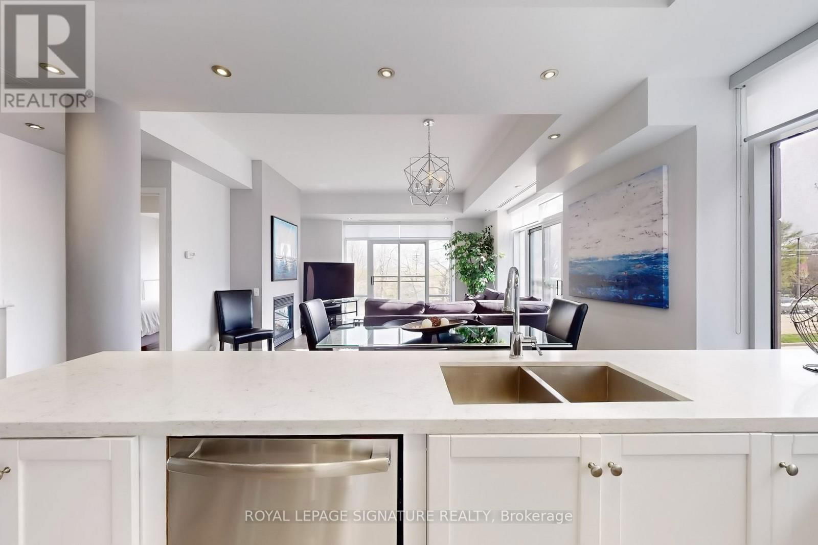 102E Upper - 500 QUEENS QUAY WEST Image 4