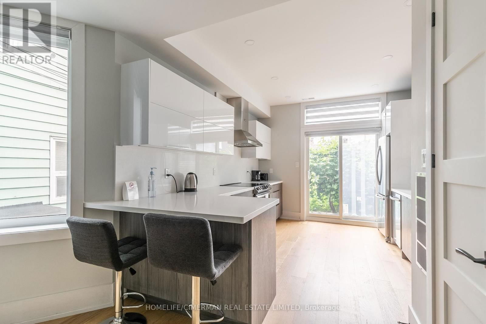 223 MANNING AVENUE Image 10