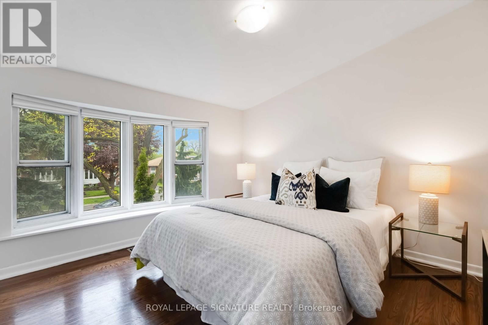 124 MARBURY CRESCENT Image 15