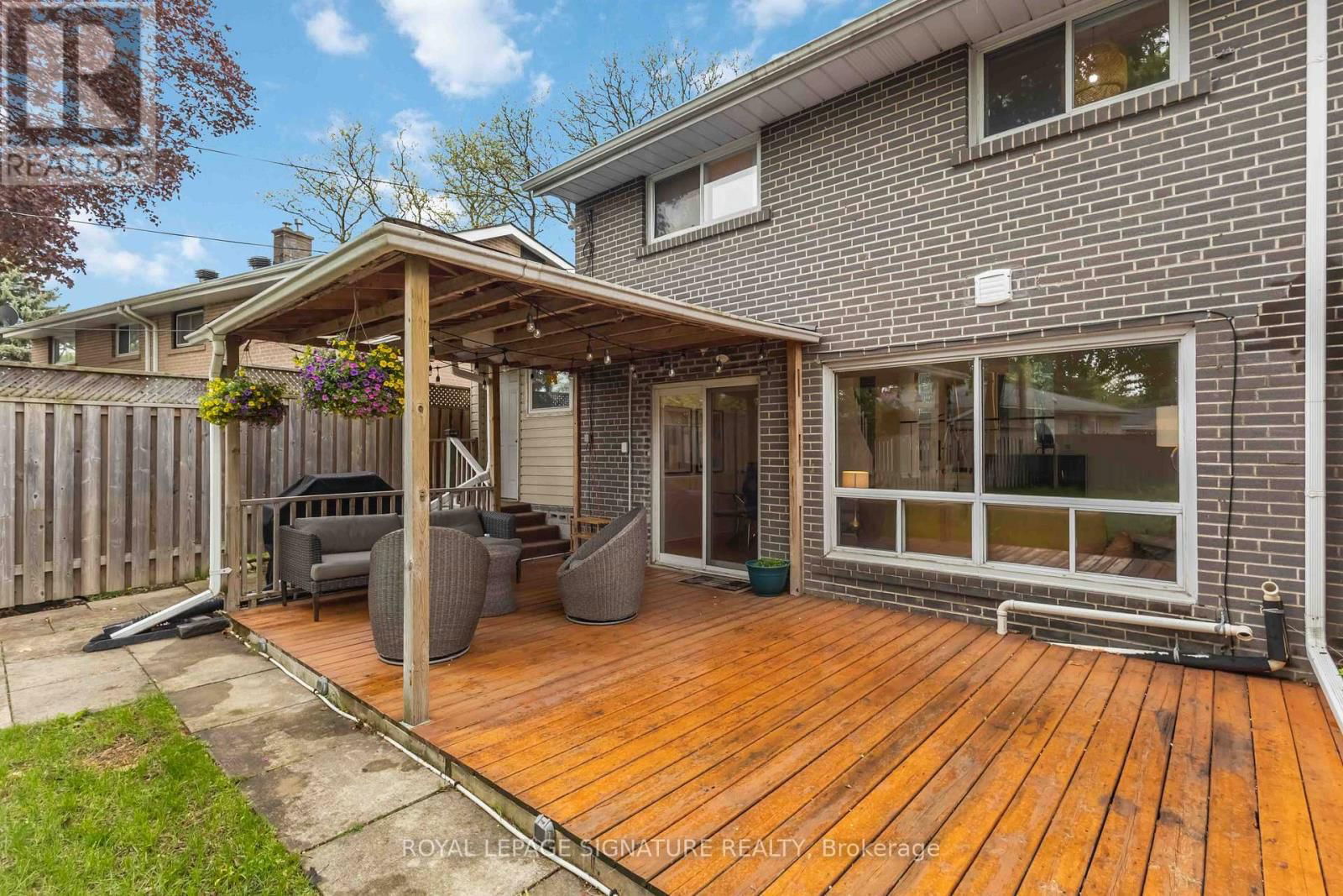 124 MARBURY CRESCENT Image 27
