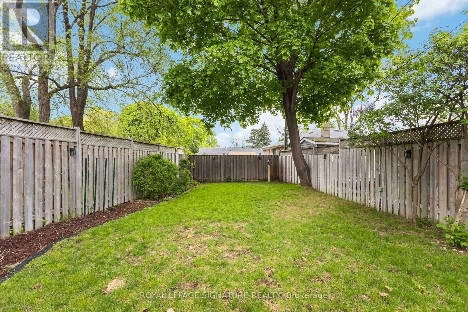 124 MARBURY CRESCENT Image 29