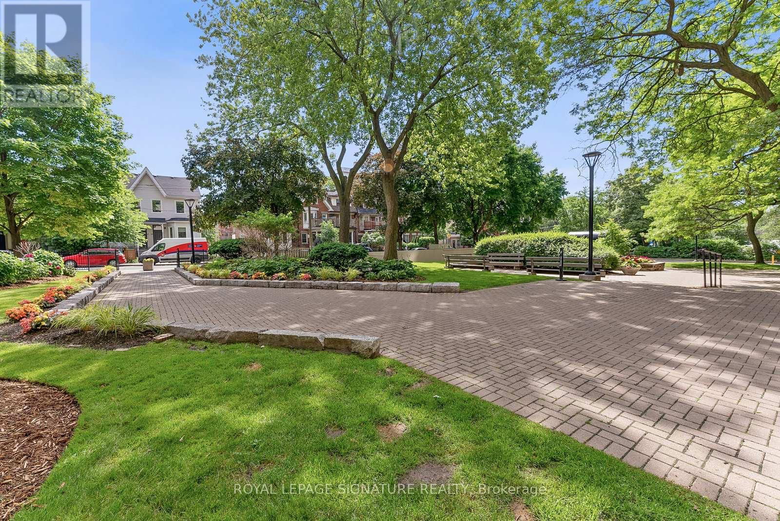 2217 - 40 HOMEWOOD AVENUE Image 3