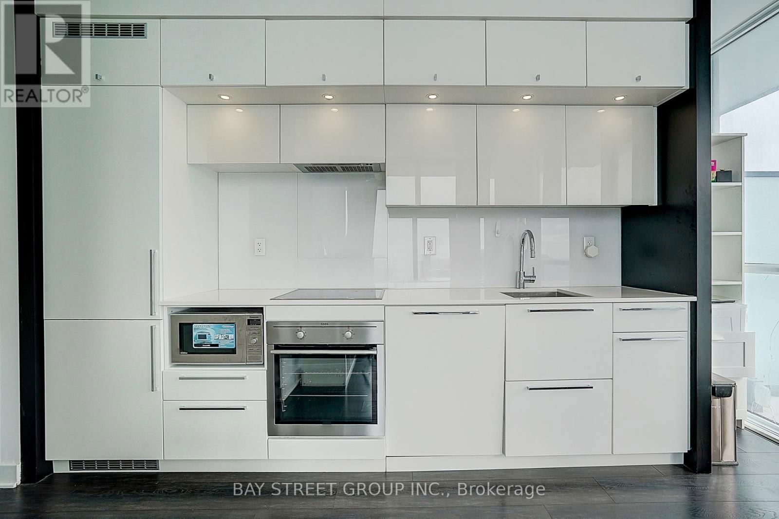 2903 - 15 GRENVILLE STREET Image 15