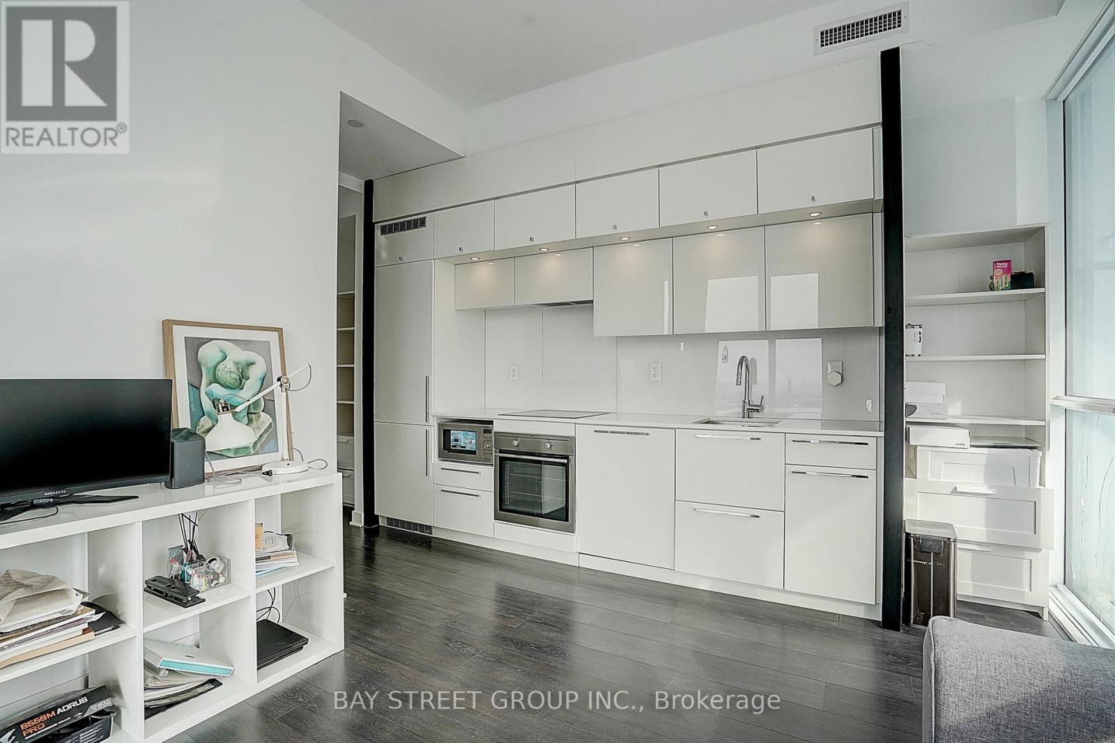 2903 - 15 GRENVILLE STREET Image 25