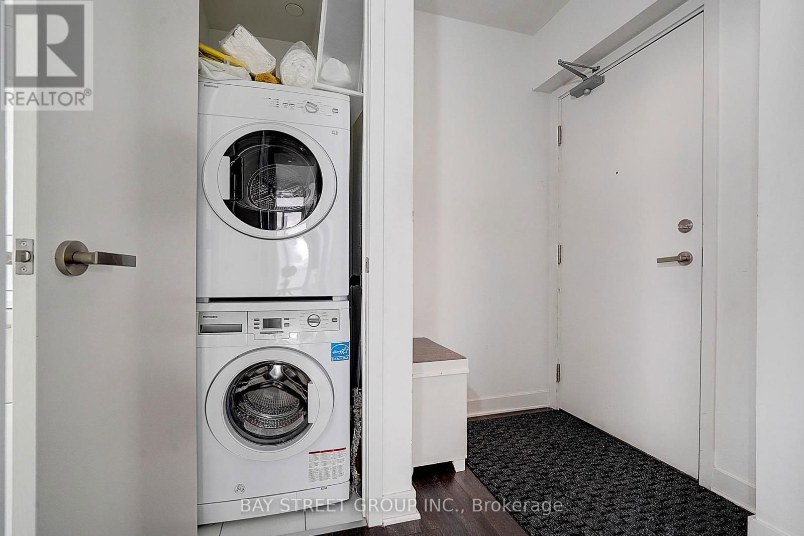 2903 - 15 GRENVILLE STREET Image 33