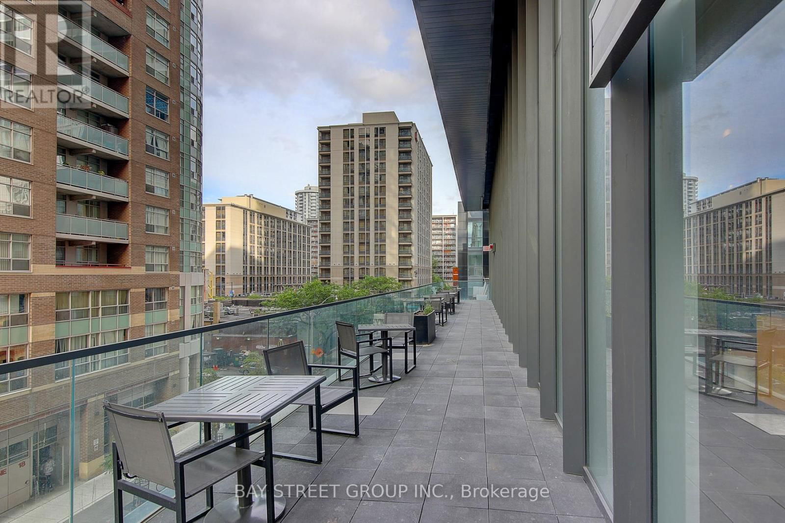 2903 - 15 GRENVILLE STREET Image 39