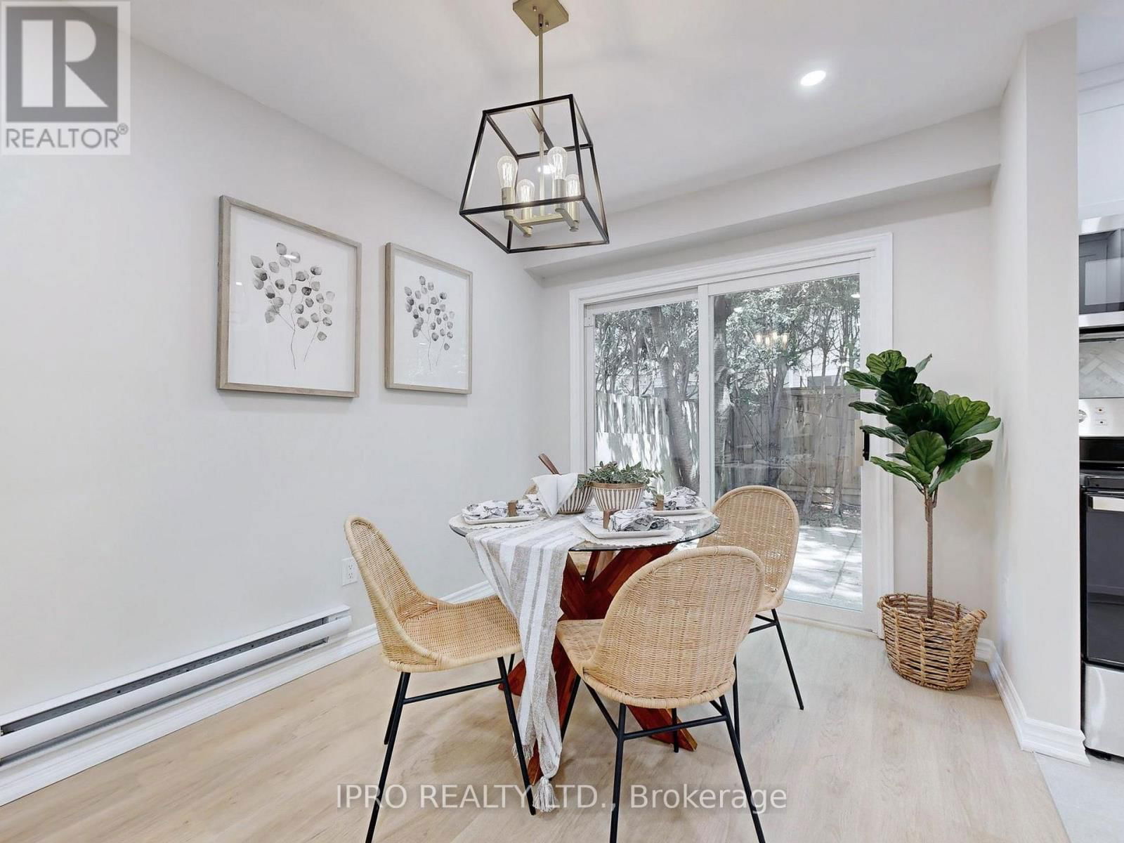 61 PLUM TREE WAY Image 12