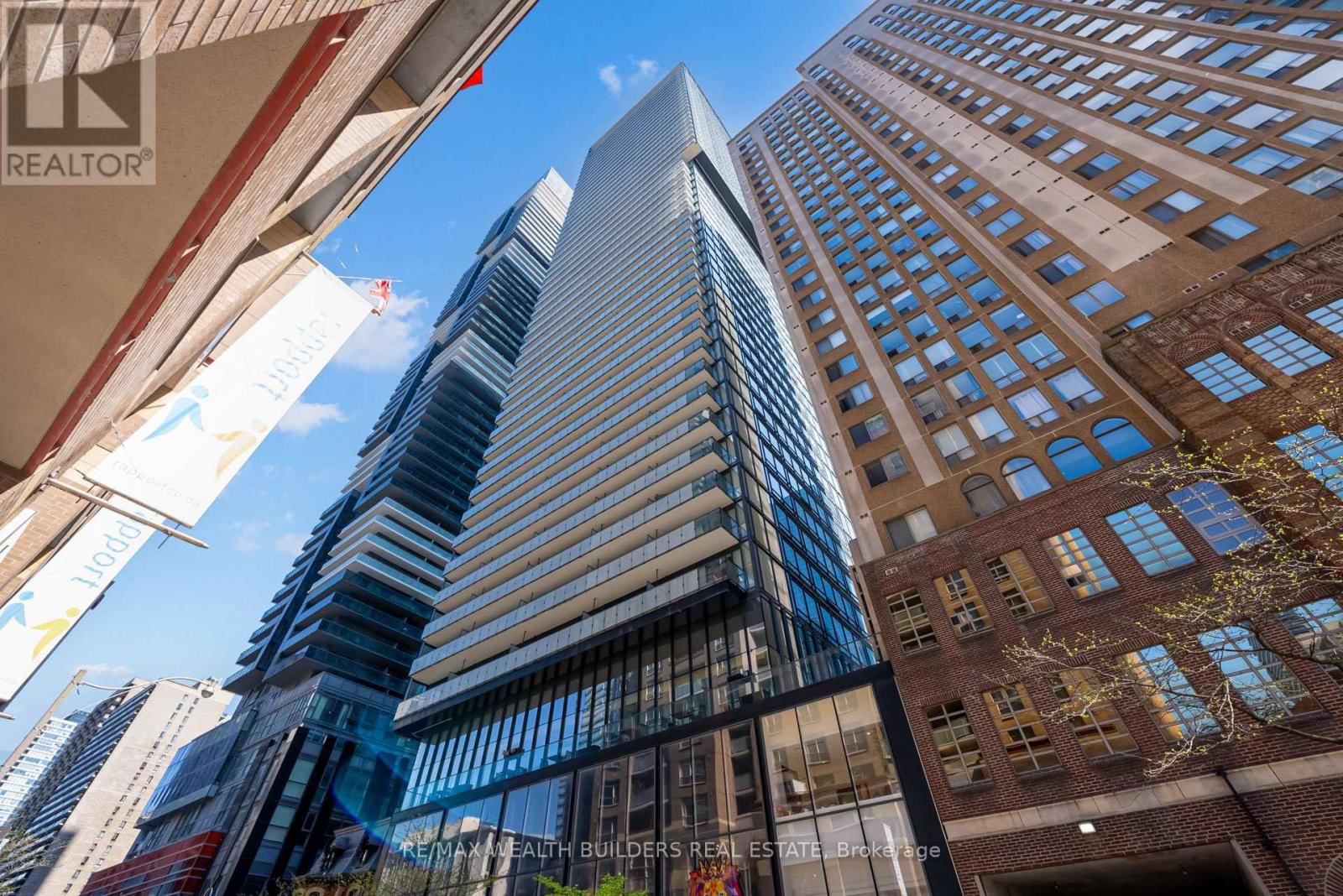 1410 - 15 GRENVILLE STREET Image 1