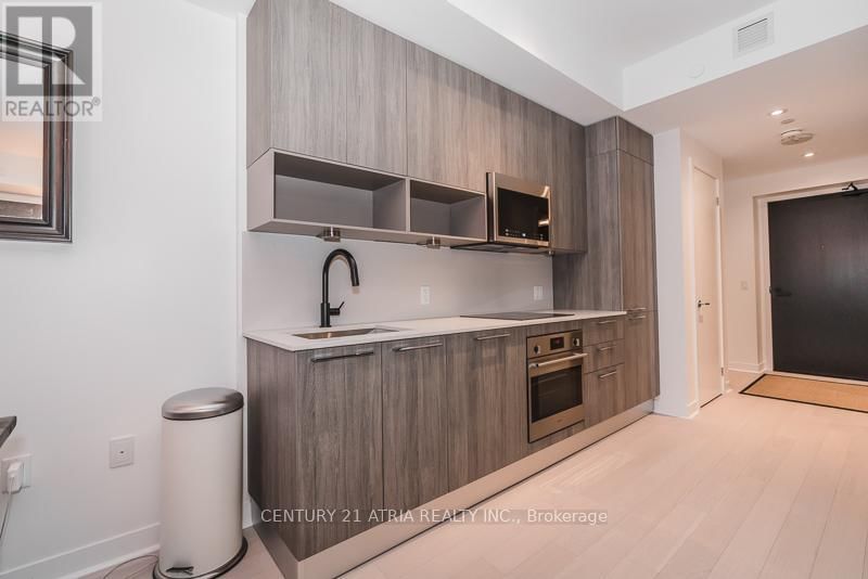 404 - 501 ADELAIDE STREET Image 10