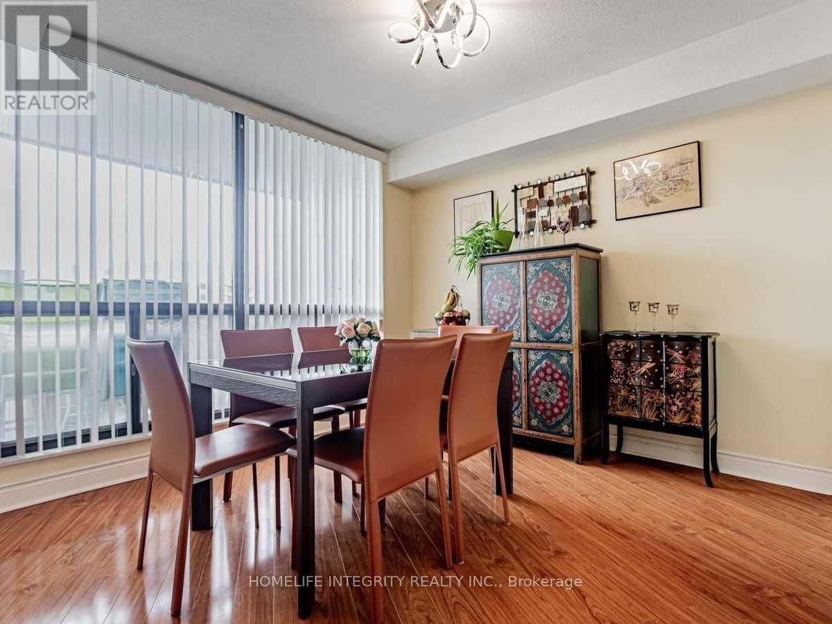 904 - 150 NEPTUNE DRIVE Image 10
