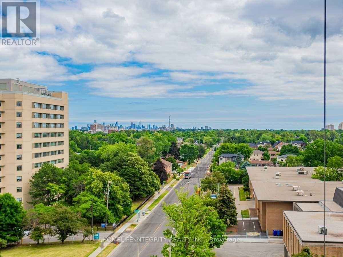 904 - 150 NEPTUNE DRIVE Image 2