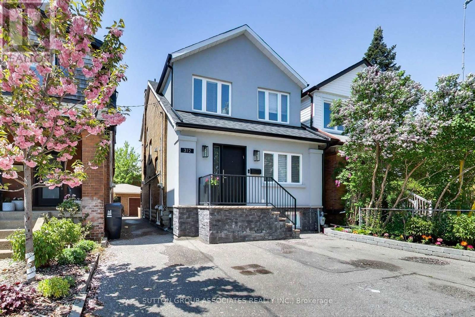 312 GLENHOLME AVENUE Image 1