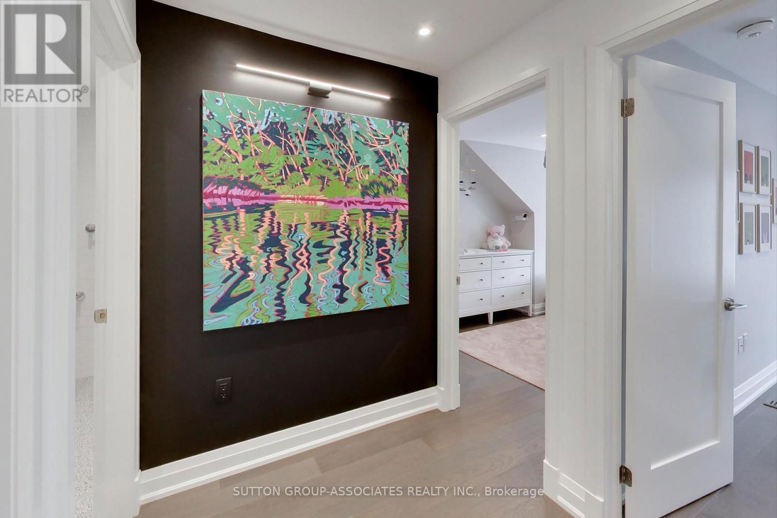312 GLENHOLME AVENUE Image 18