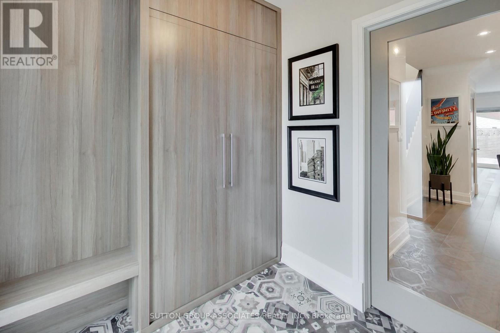 312 GLENHOLME AVENUE Image 3