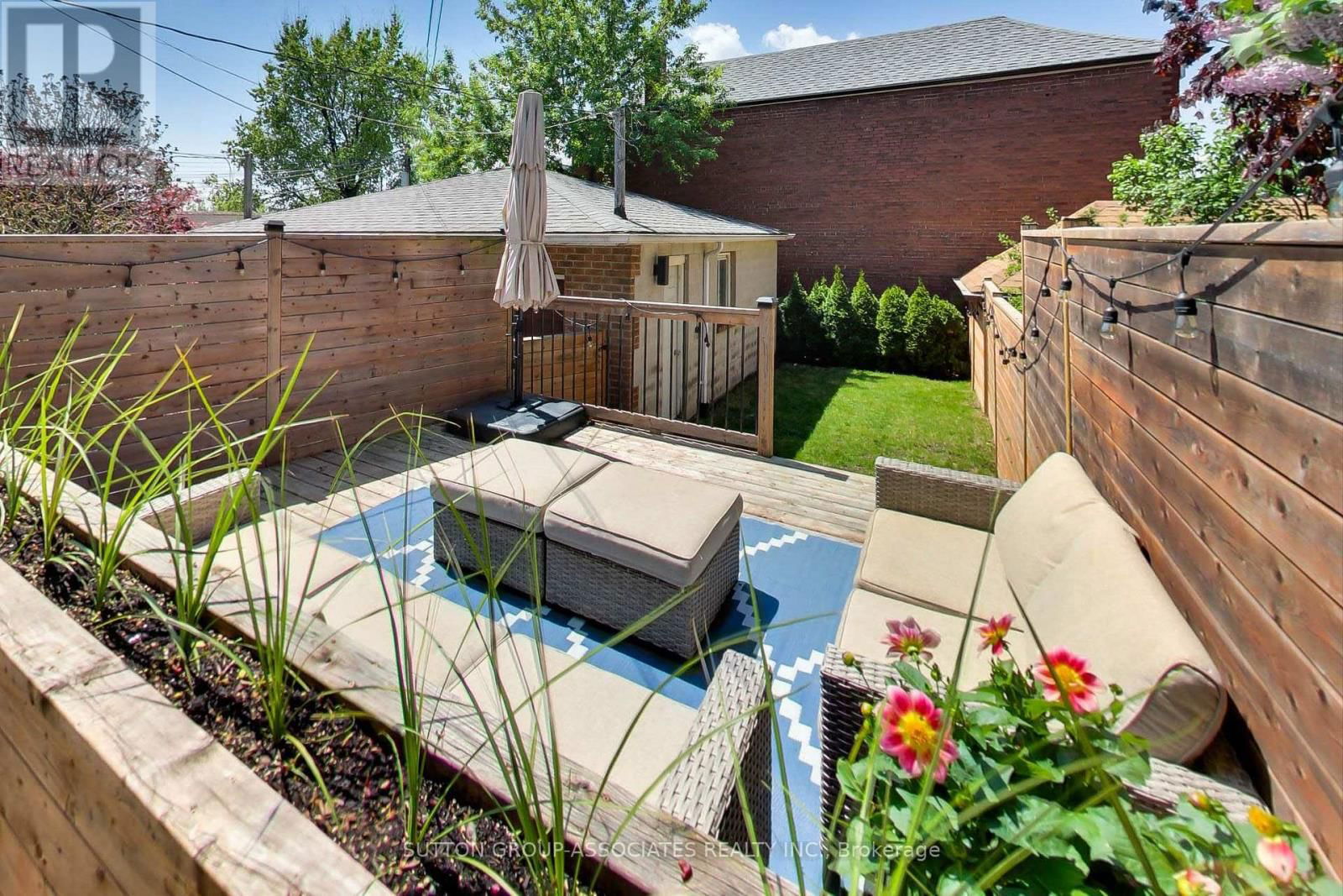 312 GLENHOLME AVENUE Image 38