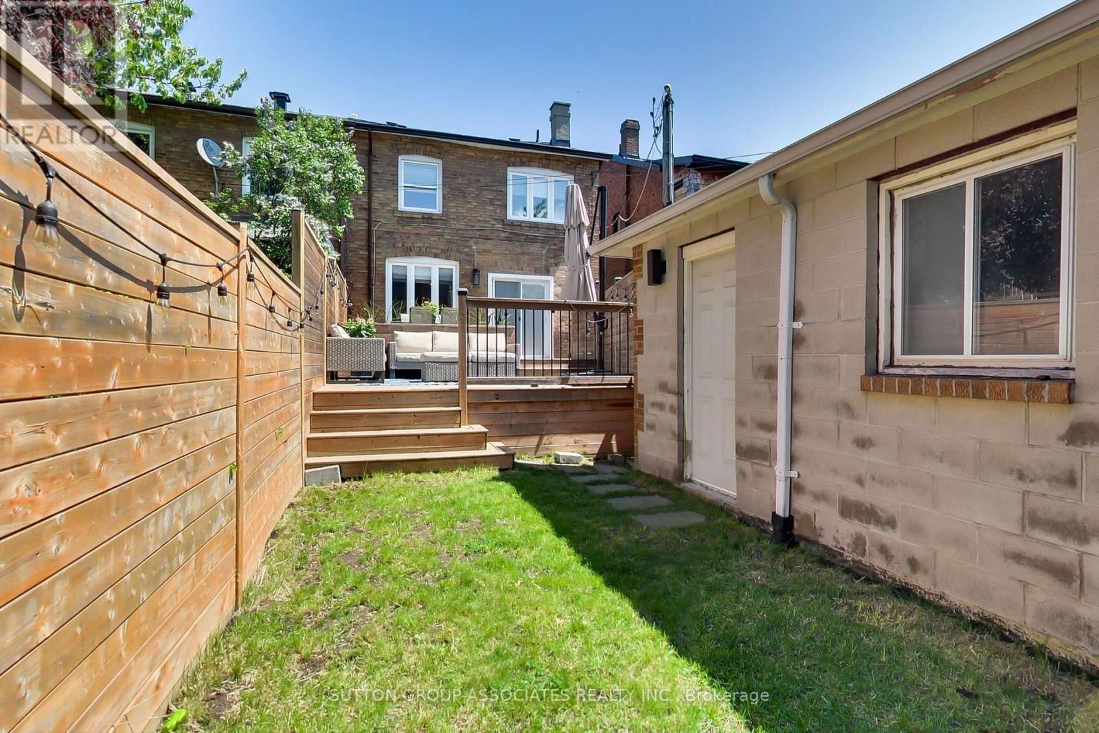 312 GLENHOLME AVENUE Image 41
