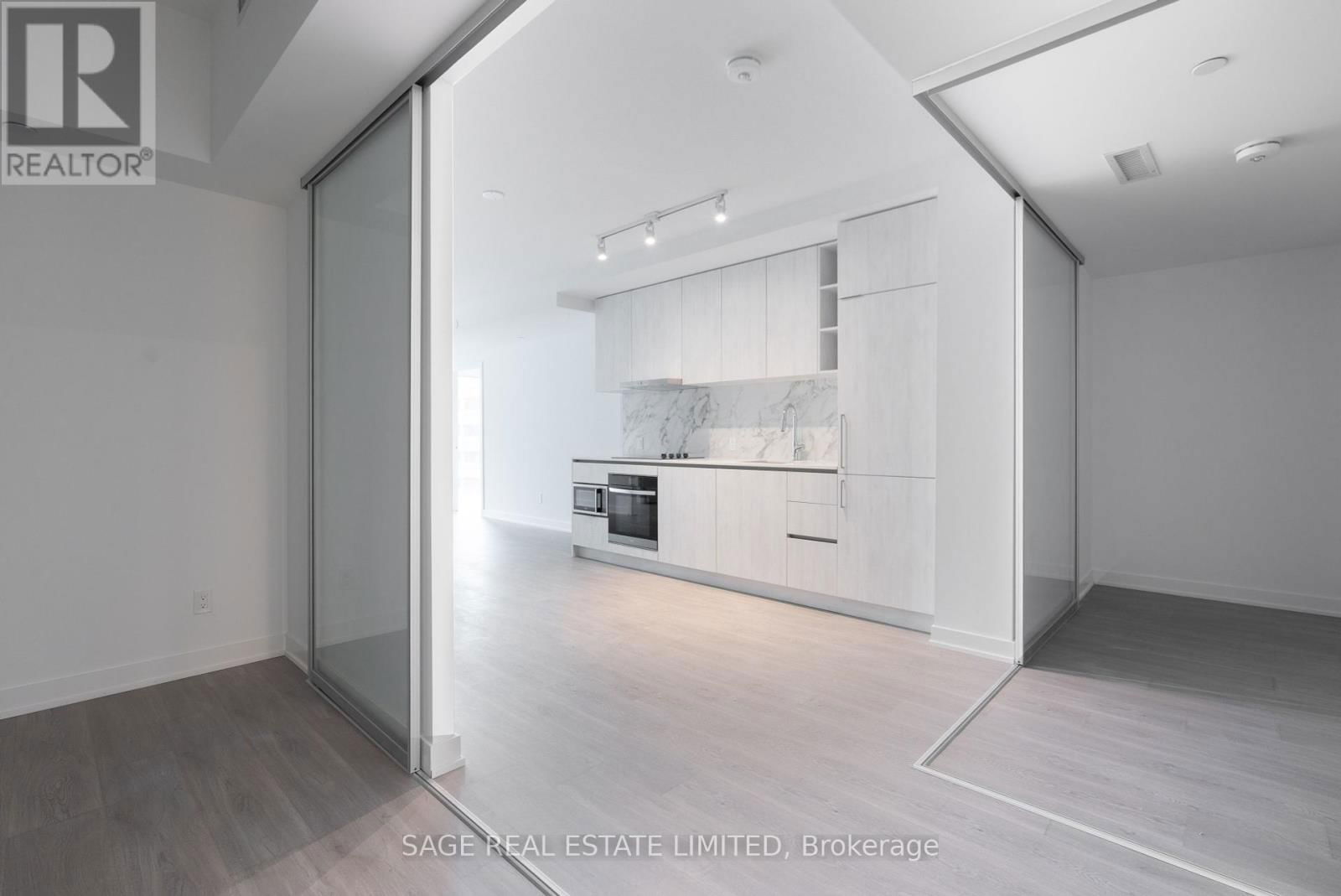 807 - 8 WELLESLEY STREET Image 13